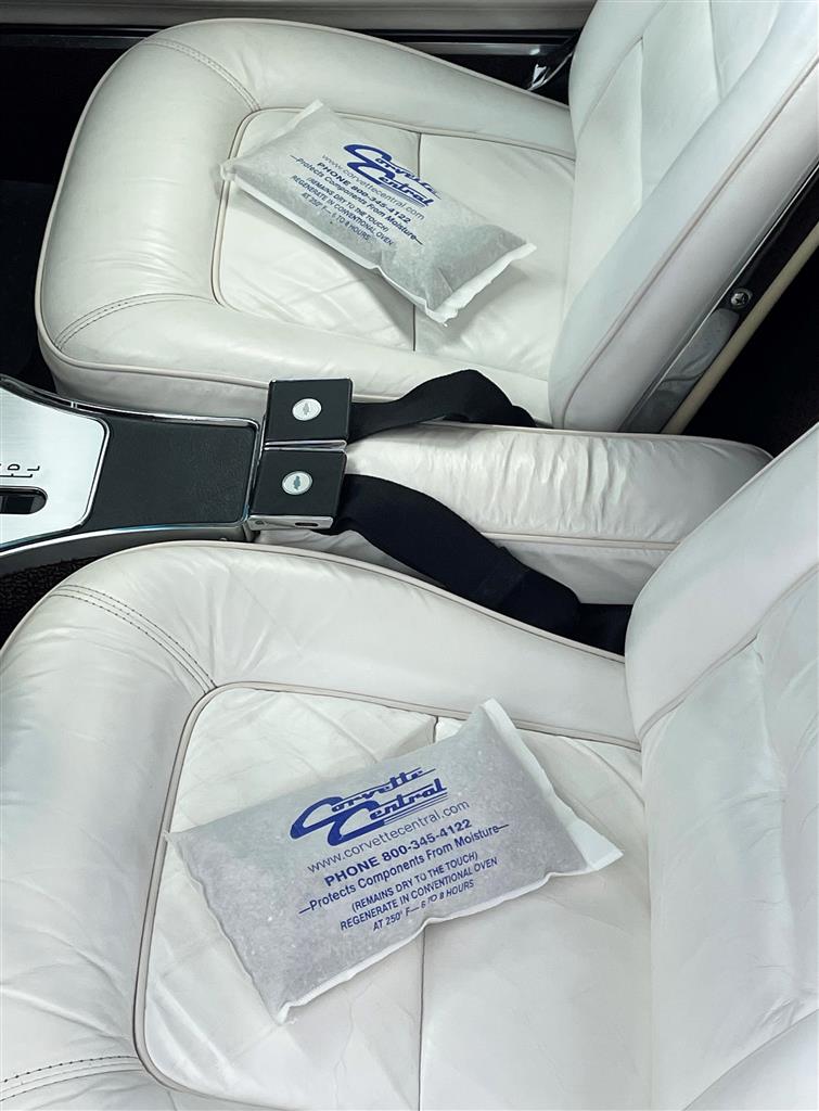 Sta-Dri Packs (4 Bags, 8 Pounds Kit )