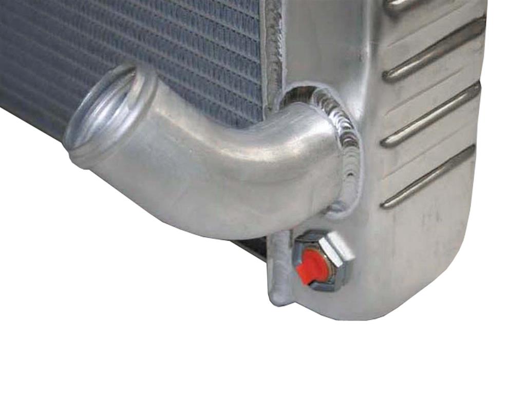 73-76 350/454 w/Auto Direct Fit Aluminum Radiator Radiator Finish: Natural