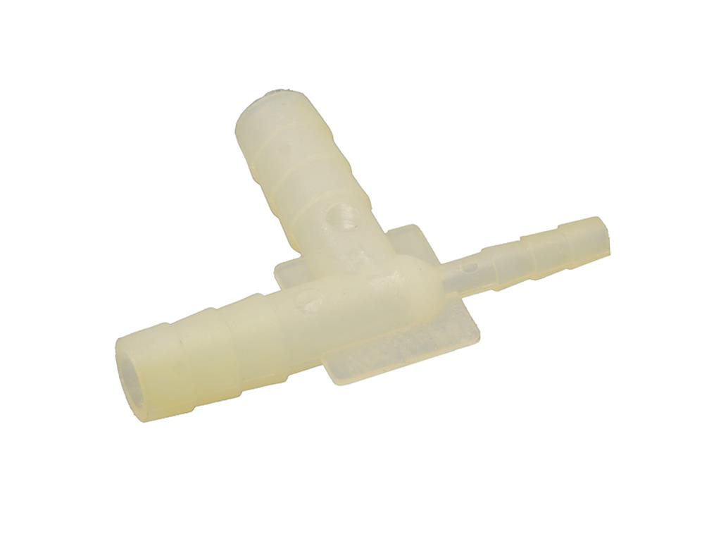 68-82 Vacuum Hose T - At Firewall
