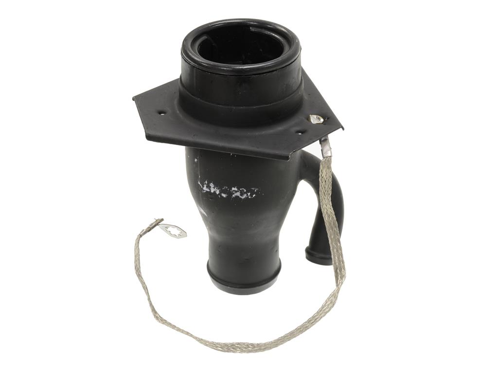 00-04 Gas Filler Neck