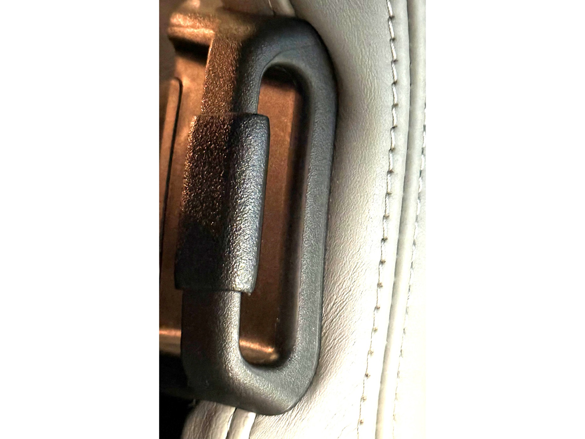 14-23 Seat Belt Guide Stay (Pair)