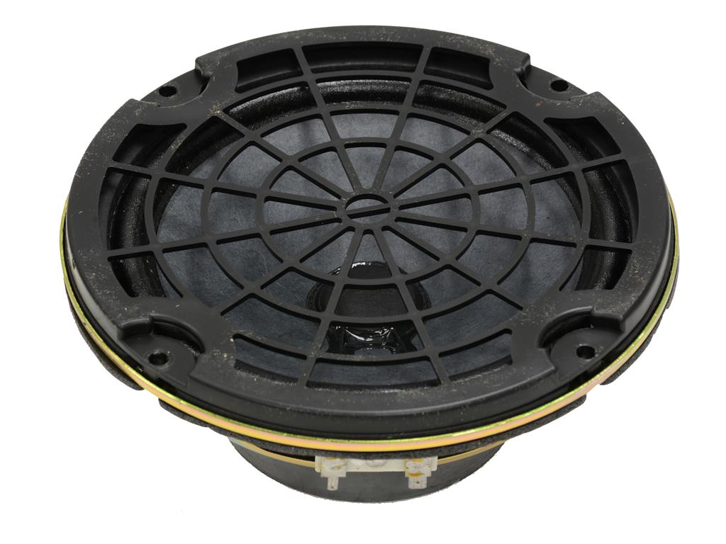 90-96 6in Rear Bose Speaker