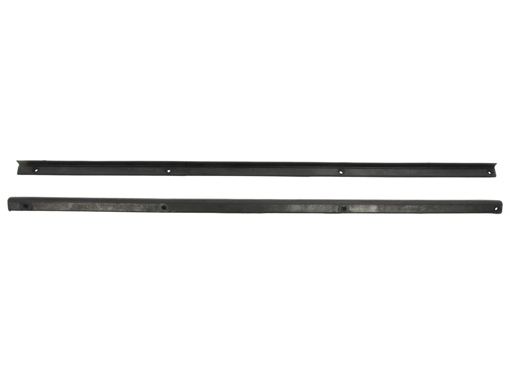 64 Conv Door Window Seals (Staple On)