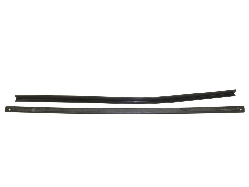 63 Coupe Door Outer Window Seals (Correct)
