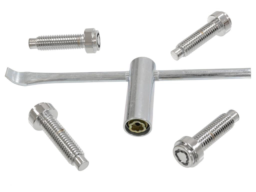 88-89 17in Wheel Center Cover Lock Kit