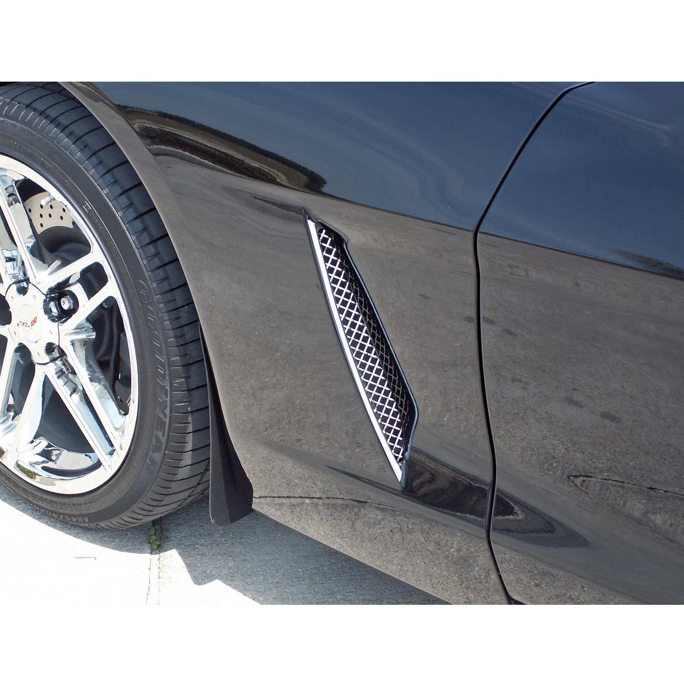05-13 Laser Mesh Stainless Side Fender Grills
